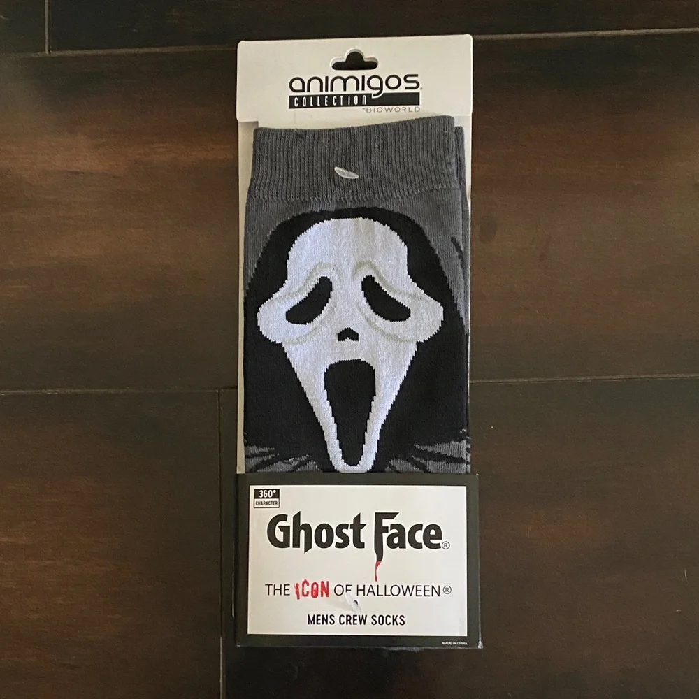 NWT Ghost Face Halloween Crew Socks Spooky Season